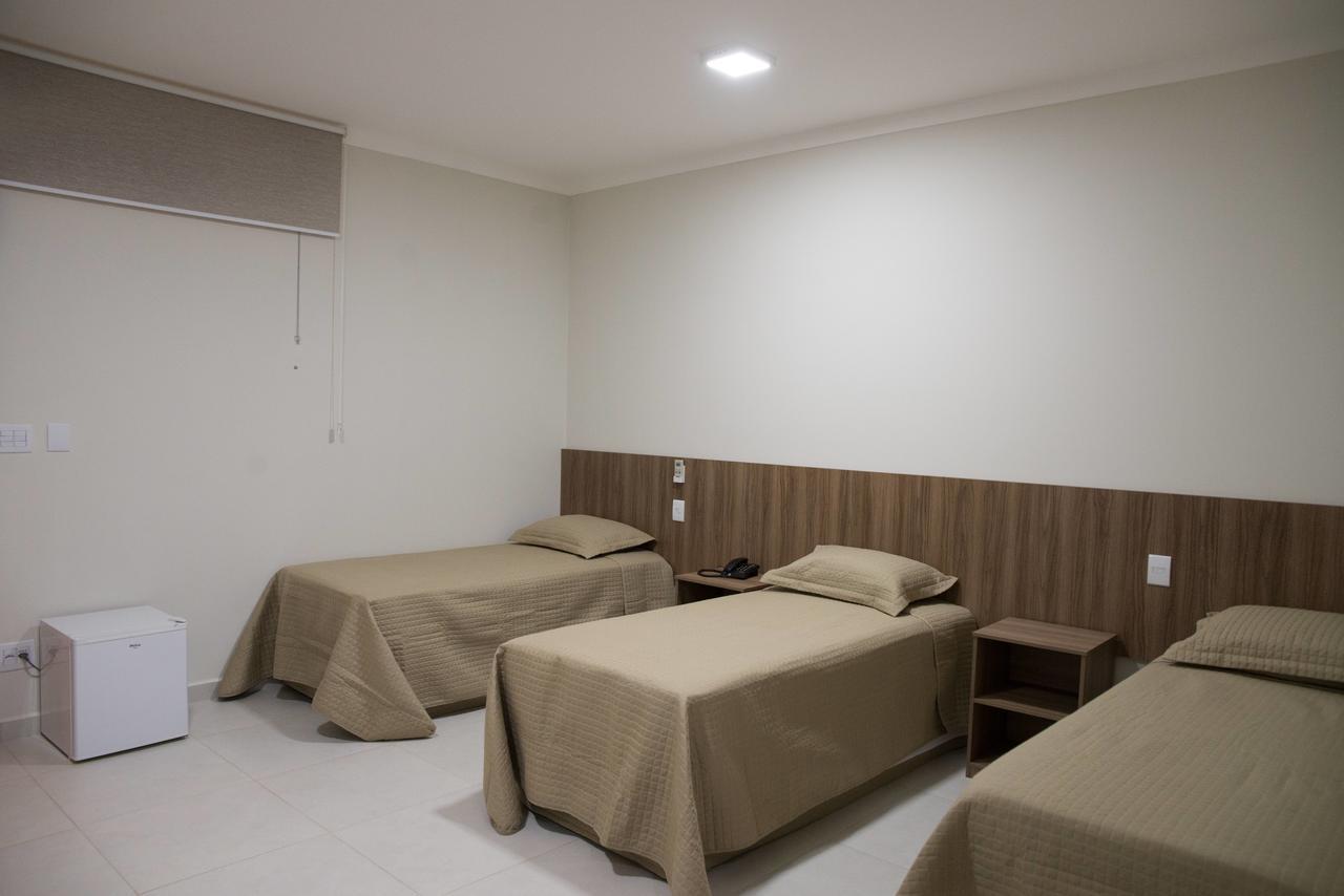 Hotel Vila Verde Penápolis Buitenkant foto