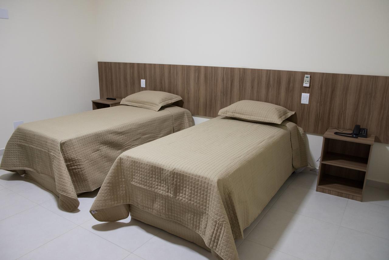 Hotel Vila Verde Penápolis Buitenkant foto